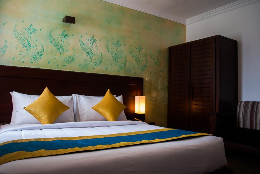 Ceylon Hotel,colombo 3* Colombo