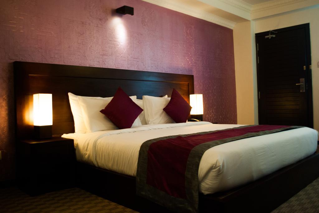 Ceylon Hotel,colombo Colombo